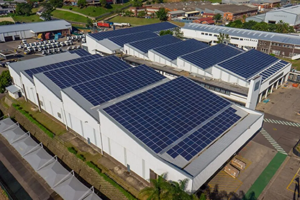Thị trường điện mặt trời 2025: Doanh nghiệp nhỏ đang làm gì?